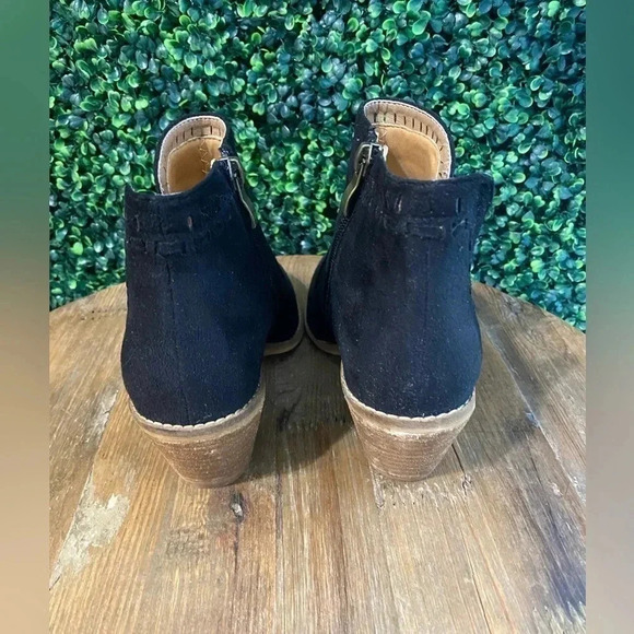 Corkys Black Suede Bootie - Size 6 New - Picture 3 of 6